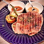 absinthe org. Salad & Grill - 