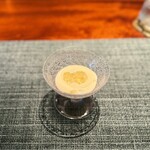 蒼 - このシリーズは堪りません(^^)
      ピュアホワイトスペシャルの甘さは、爽やかなトマトのジュレが、さらに引き立てます♪