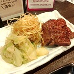 縁家 - 厚切り牛タン炭火焼き100グラム