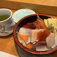 鮨政 西口店 - ランチコスパ最強!¥1,210⭐︎⭐︎ 鮨政 西口店 - ランチコスパ最強!¥1,210⭐︎⭐︎
