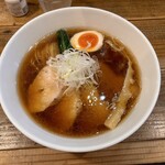 ラーメン フリーバーズ - スペシャル醤油ラーメン