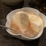 近江牛と有機野菜の呑処 ひだまり - 桃のジュレたっぷり