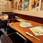 厚岸水産 かき小屋 - テーブル