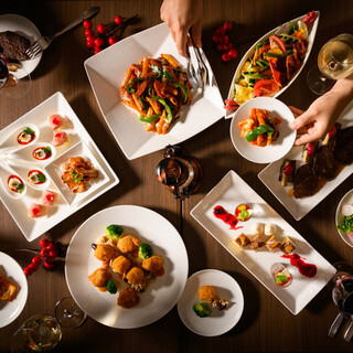 思い思いに夜を楽しむ。シェアする幸せ。“クチュールパレット”