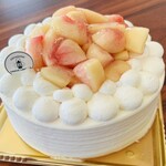 パティスリーショコランタン - 桃がめちゃくちゃタップリ