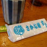 さかな屋すし 魚健 - お茶とおしぼり