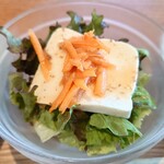 沖縄ごはん くくるやー - サラダ