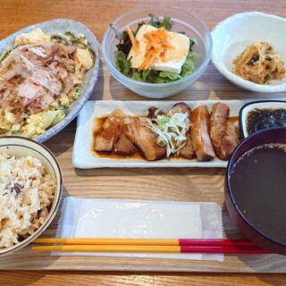 沖縄ごはん くくるやー_1