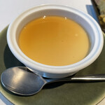 中国飯店 富麗華 - 片糖のプリン