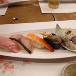 せんざん - 鮪大トロ入りにぎり寿司