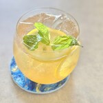 珈琲ゴッホ - ドリンク写真:生レモンスカッシュ