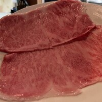 焼肉×創作びすとろ 笑進笑明 - サーロイン炙りの食べ比べ
