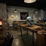 Actors Square Coffee - 暗めの照明雰で、囲気良いです