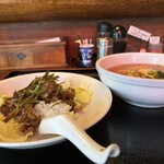 豚香 - 料理写真:鶏肉の生姜焼飯・醤油らーめん