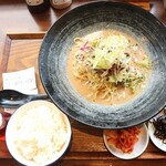 天神食堂 ハルキッチン - 冷やし担々麵の白ご飯セット