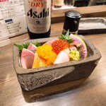 サインビーエス - 