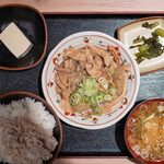 境川食堂 - 料理写真:2024.8 境川もつ定食 大（1,000円）