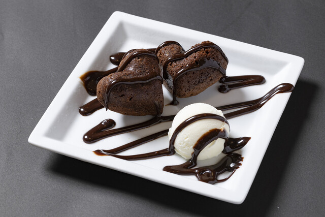 ひろしま府中焼き・鉄板焼き ますひろ 上八丁掘店 - 縮景園前