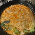 周黒鴨大夫人 関内店 - 