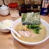横浜ラーメン 味濱家 神戸本山店