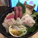 板前バル LIVE FISH MARKET - お造里盛合せ 厳選5点(2人前)