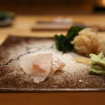 鮨 つきうだ - スズキの刺身