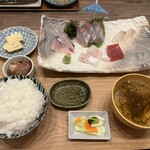 お食事処 魚の光家 - 
