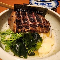 寅八商店 心斎橋店 - 本カツオの藁焼きタタキ（塩ポン酢）