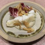 レフ アオキ - 魚メインはスズキのポワレ　ゴボウのピューレ　カブのコンフィー