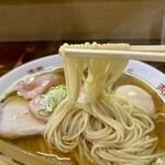 らあめん サンド - ストレートの細麺
