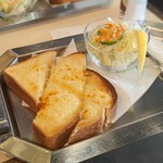 シャモニー - Cセット　チーズトースト　650円 コーヒー付