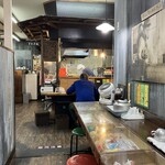 醤油屋本店 - 店内
