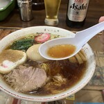 醤油屋本店 - スープ