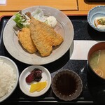 北浜くくり - アジフライ定食