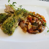 R restaurant & bar - 国産もも肉の香草パン粉焼き