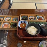 千年鮭 井筒屋 - ■いろいろな部位を食べる