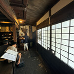 千年鮭 井筒屋 - 入り口内側