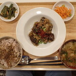 トーコーキッチン - 麻婆茄子　副菜二品、豚汁、ご飯