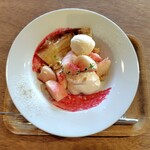 フォーク フォーク コーヒー - 桃クレープ