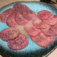 焼肉 よいん - タン３種盛り