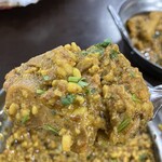 Handi レストラン - ダールマッシュ・ゴーシュト