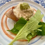 御料理 ひさまつ - 造里 金目鯛の焼き霜と自家製湯葉 ベビーリーフ 山葵