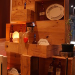 テテス - 店内はナチュラルモダンを心がけています