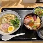 海鮮食堂 うを亀 - 