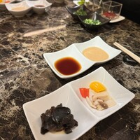 Shangri-La's secret ROPPONGI - 基本のぽん酢と胡麻だれ　前菜もきのこ