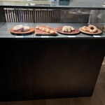 haluta bageri Oiwake - 残ってたパン。こだわりのパンたち。無難にベーコンエピ。