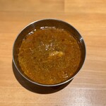 吉田カレー  - 並、甘口、豚ハーフ、チーズ、玉ねぎアチャール、ポテトサラダ（限定）、バターチキンミニ（限定）