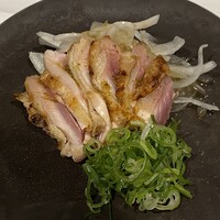 比内地鶏　モモ肉おつまみたたき【小鉢】 