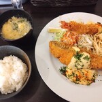 洋食 ツバキ亭 - 