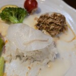 キッチン ブルー グローブ - ご飯にはお新香を乗せて